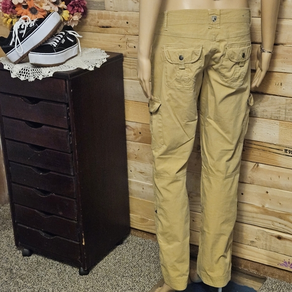 KUHL splash and roll cargo pants - Picture 5 of 9